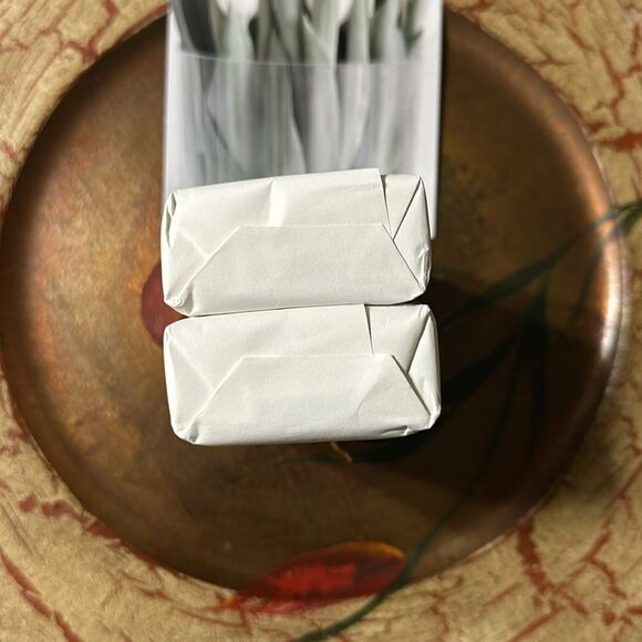 ESSENCIAS de PORTUGAL Honey Scented Soap set of 2 - Picture 4 of 5